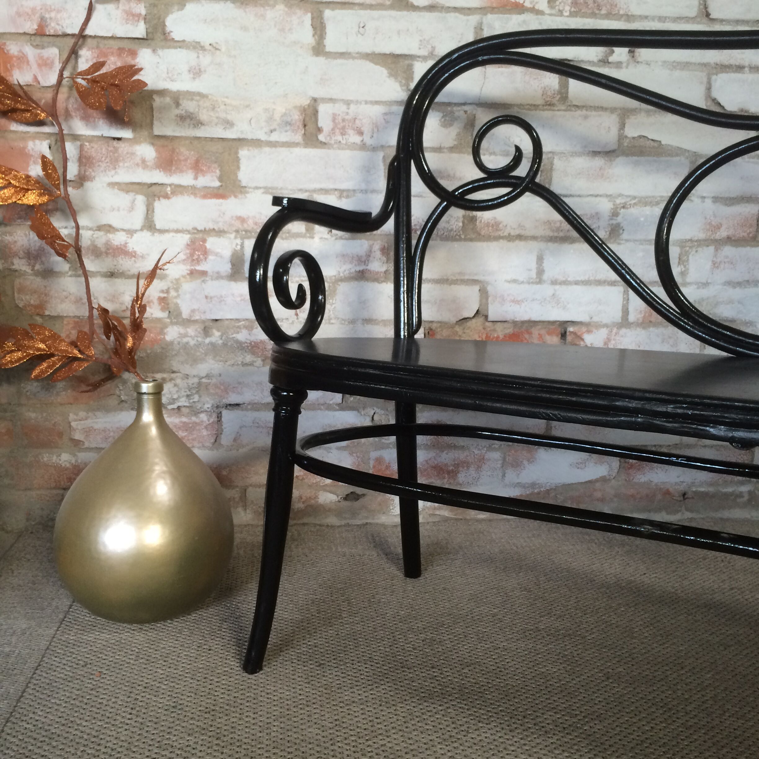 Banquette Thonet laqué noir