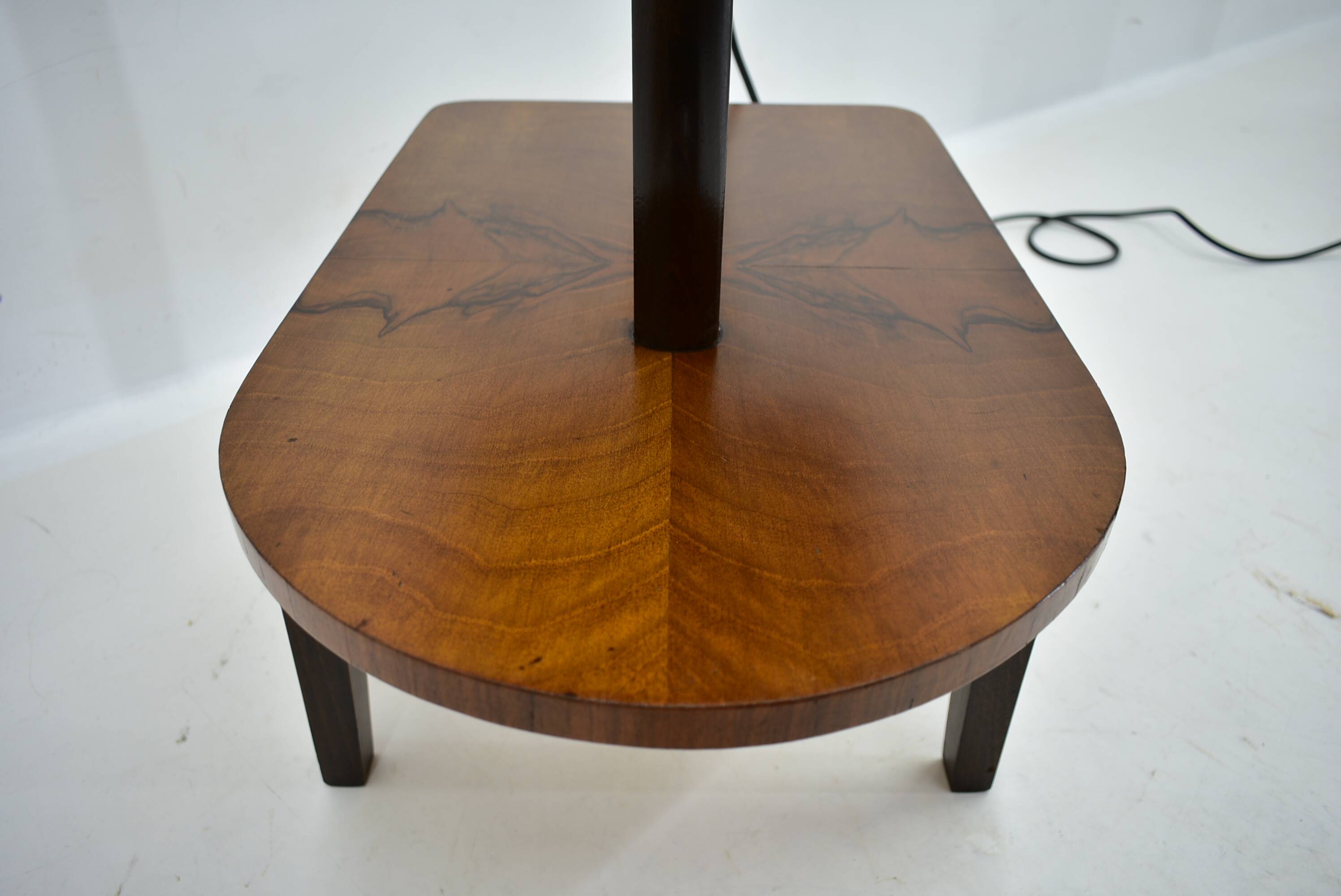 Lampe de sol Art Déco par Jindrich Halabala, années 1940.