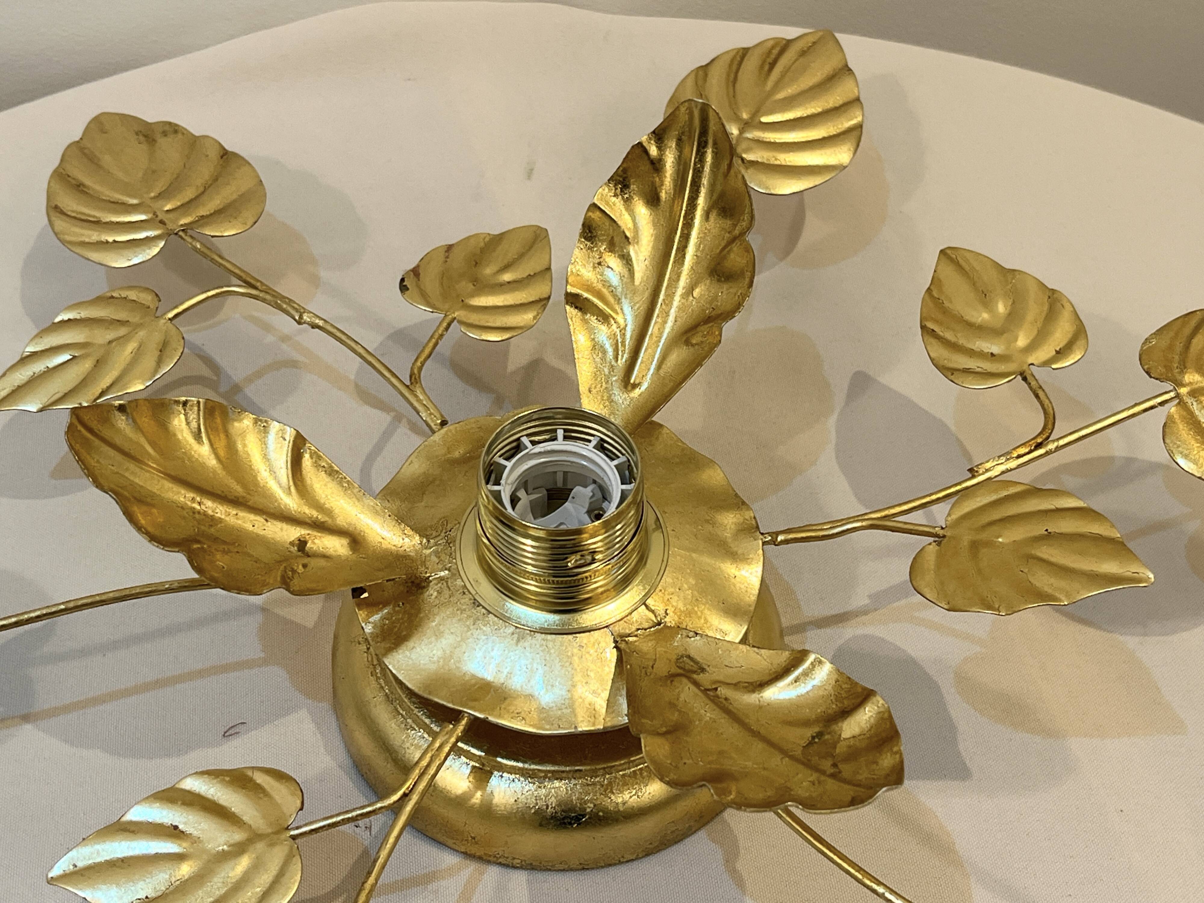 Gold leaf metal flower wall sconce 1970s 1980s Hollywood Regency Masca leaf