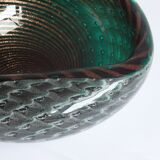 Vide poche bullicante et filigrana vert moucheté d’or, Murano 1950.