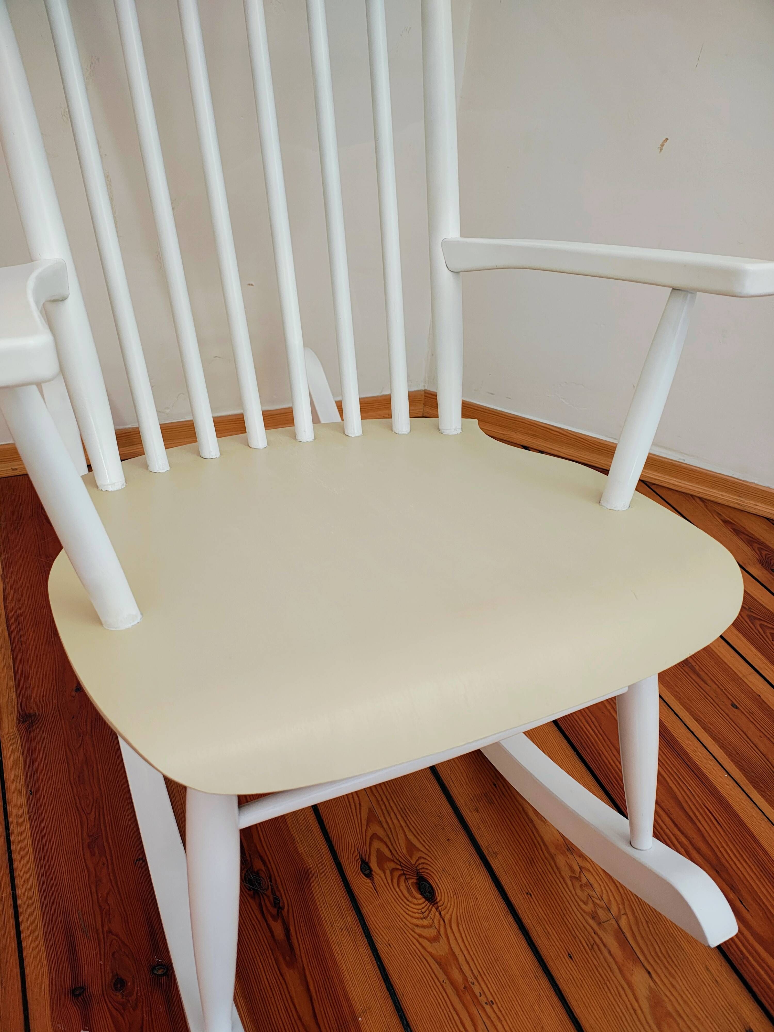 Vintage Rocking Chair from Varjosen Puunjalostus dla Uusikylä1960s