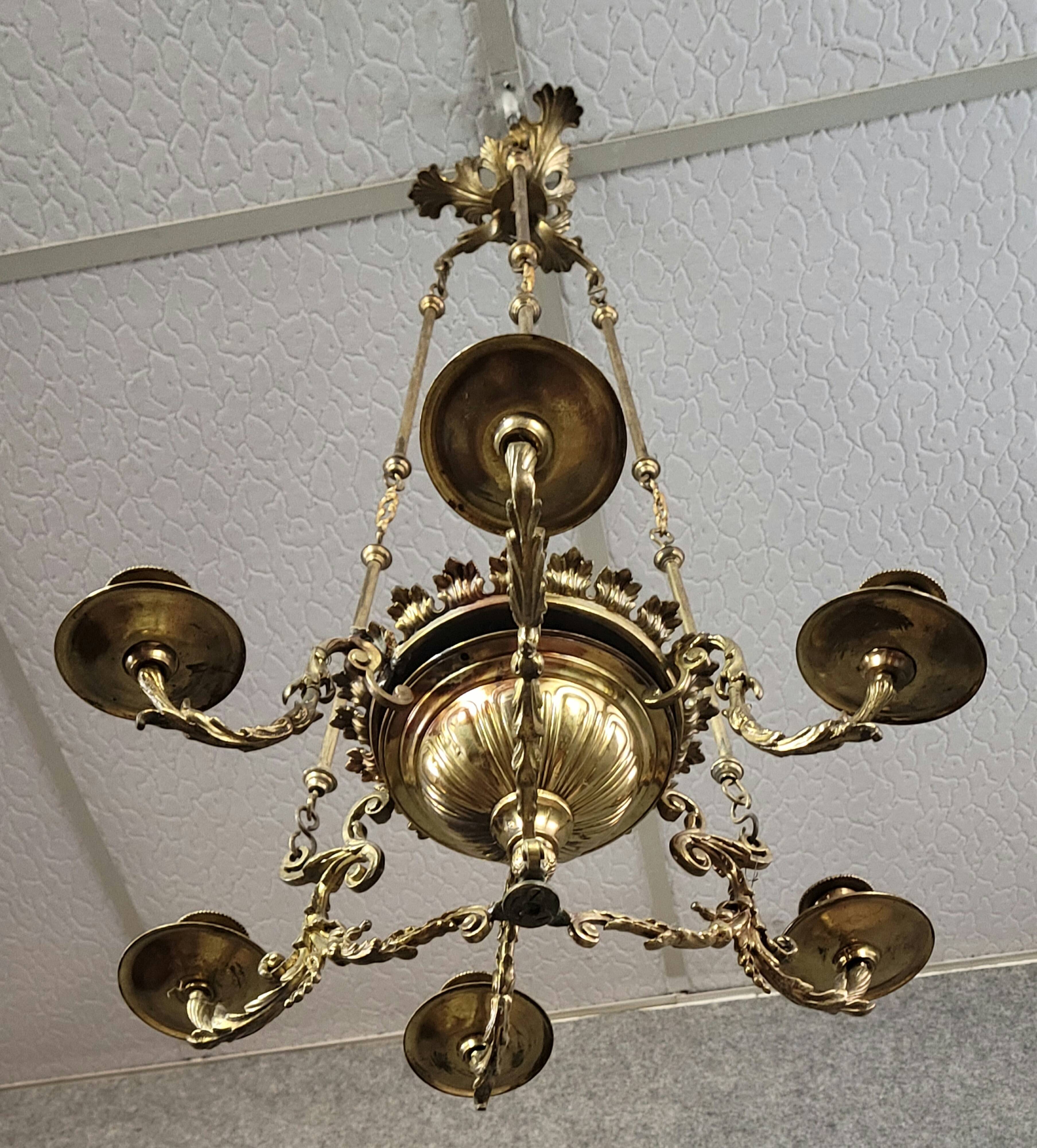 Large Napoleon III period chandelier in bronze and gilt brass