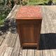 Table de chevet art nouveau marbre rose
