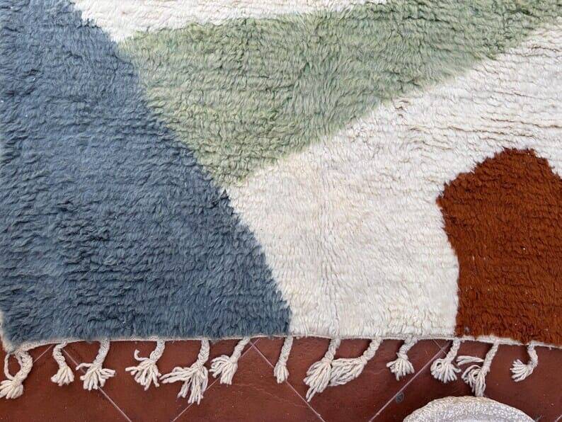 Handcrafted, colorful beni mrirt rug, size 150 x 250 cm