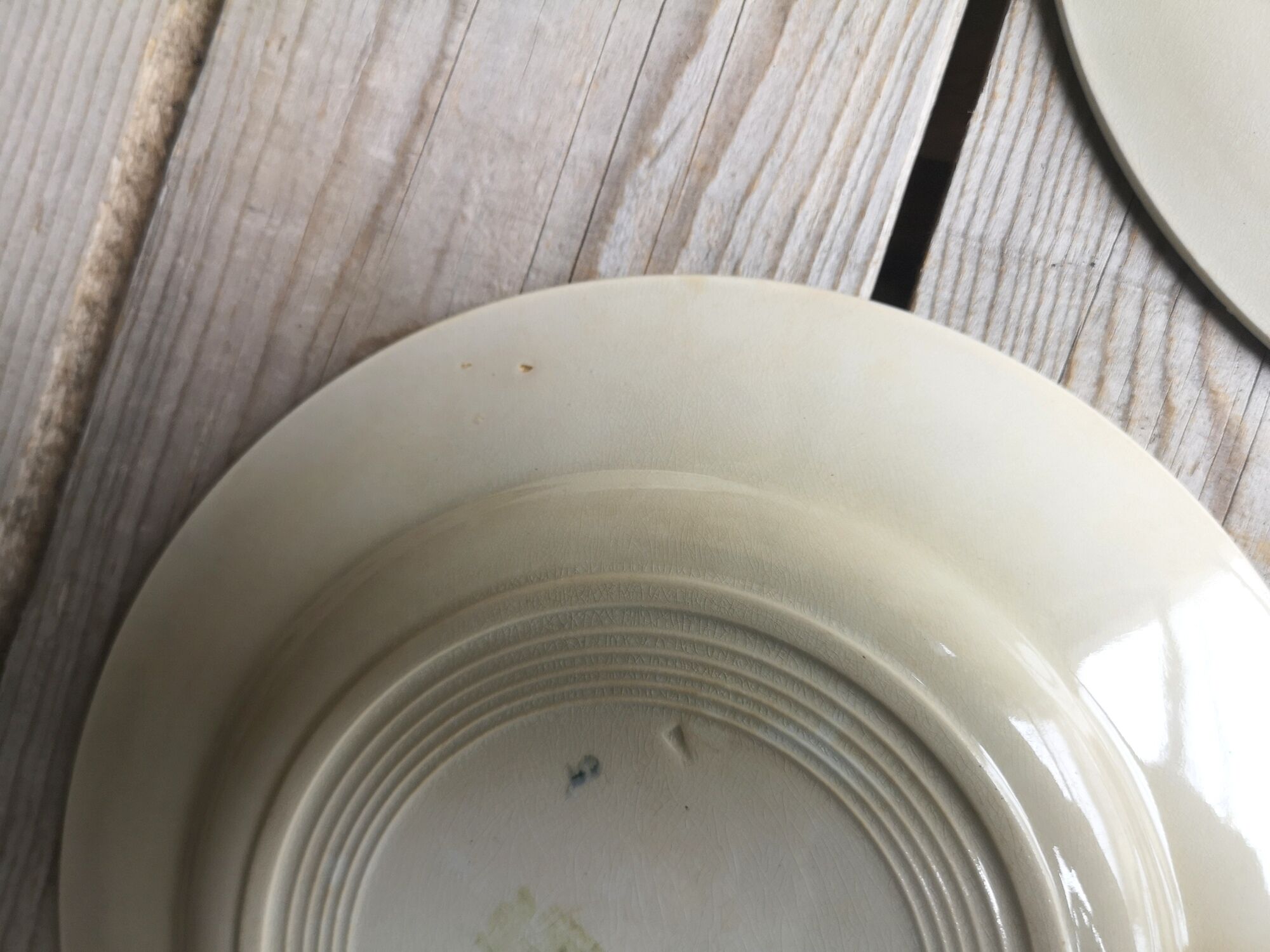 Lot of 5 old ceramic flat plates of Saint Amand green edry