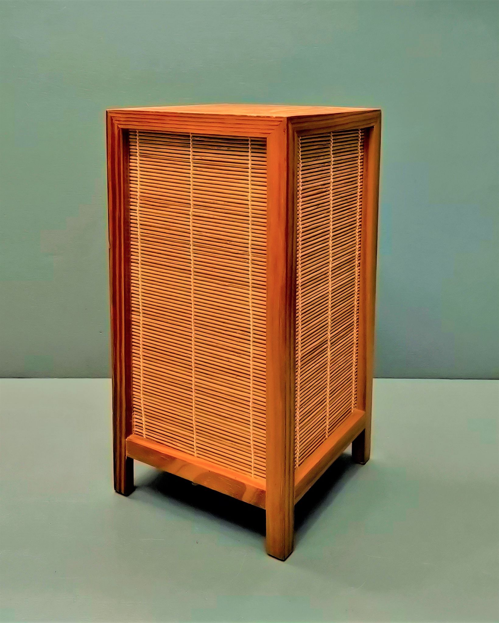 Tarogo Shoji living room lamp in wood and bamboo reeds Japan 80s
