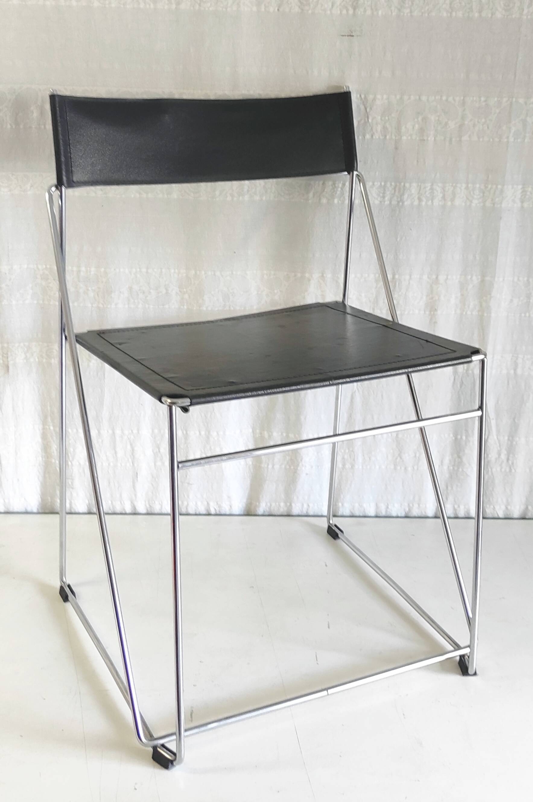 Modernist design chair chrome metal and black leather - 70s