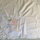 Nappe 160 x 260 ajourée brodée et 12 serviettes