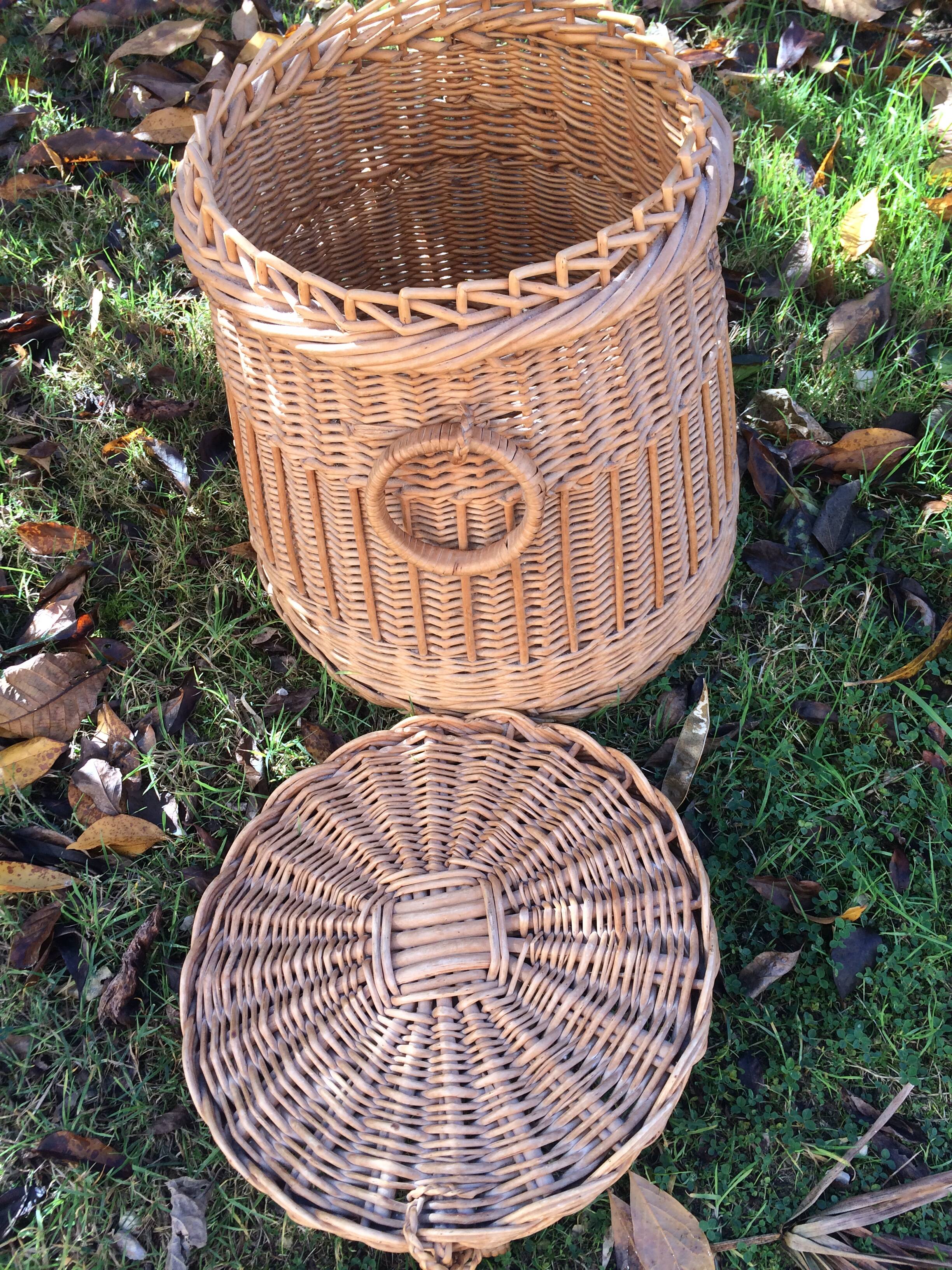 Natural wicker chest from the 70s