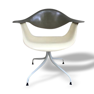 Swag Leg chair (1958), design George Nelson, édition Herman Miller