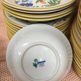Service Assiettes Pier Import Japon modèle Ara, décor perroquet et fleurs exotiques des années 80