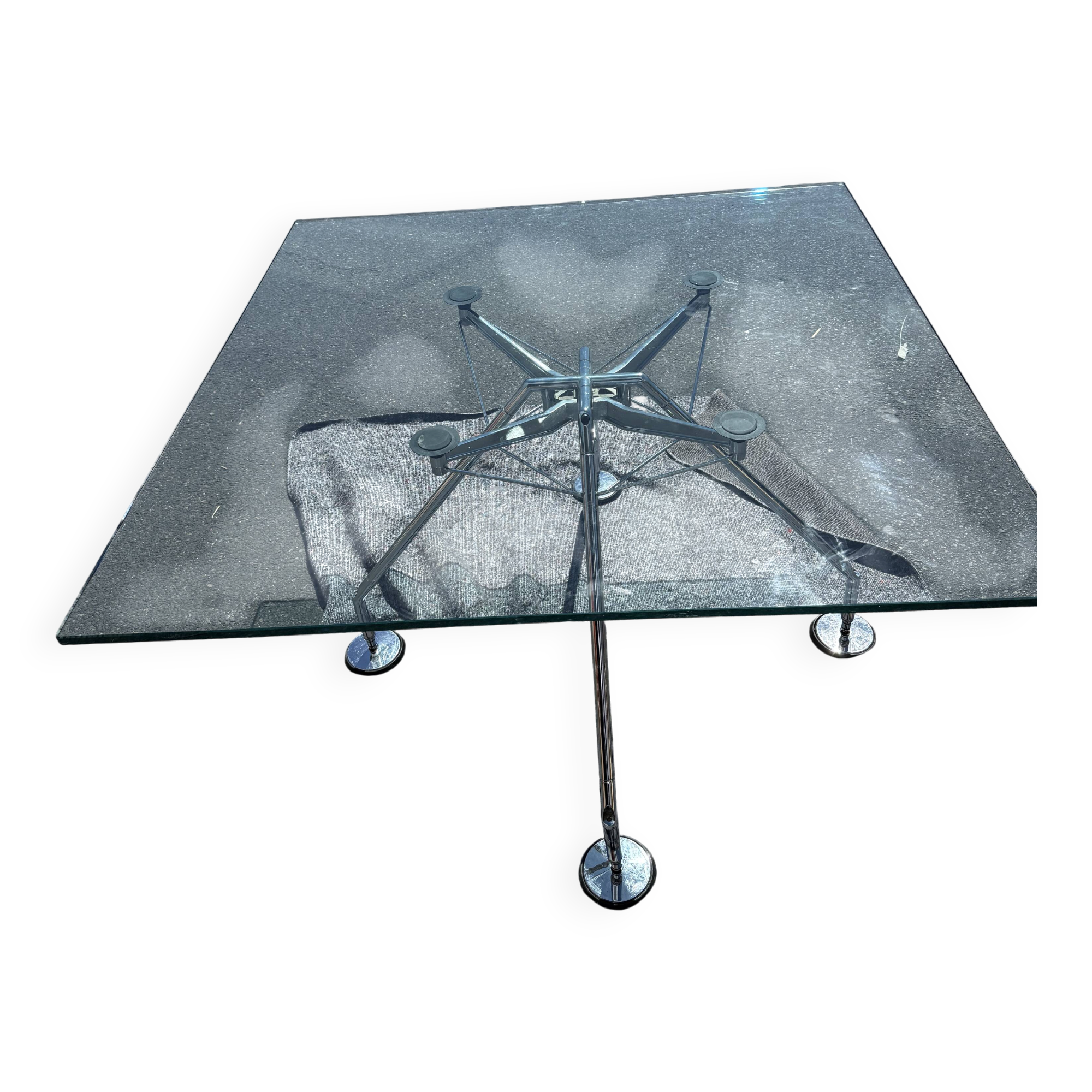 Table Nomos Norman Foster 120cm