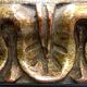 Miroir rectangulaire en bois et stuc teintés or – 1920