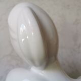 Lampe femme céramique globe opaline