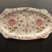 2 Oval ceramic dishes decorated with roses by Johnson Bros model Rose chintz
