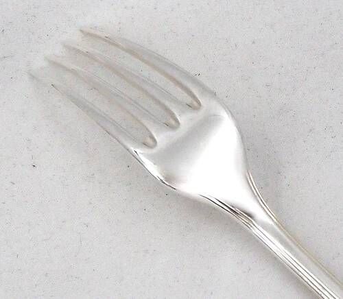 Christofle America 12 dessert forks, 17 cm, silver-plated, excellent condition.