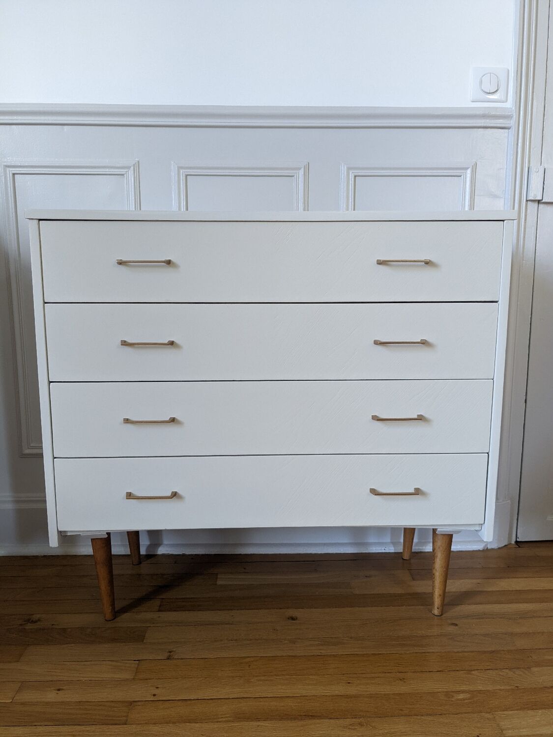 Vintage chest of drawers