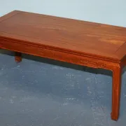 Table Basse Rectangulaire Vintage Orientale en Teck Sculpté, Chine