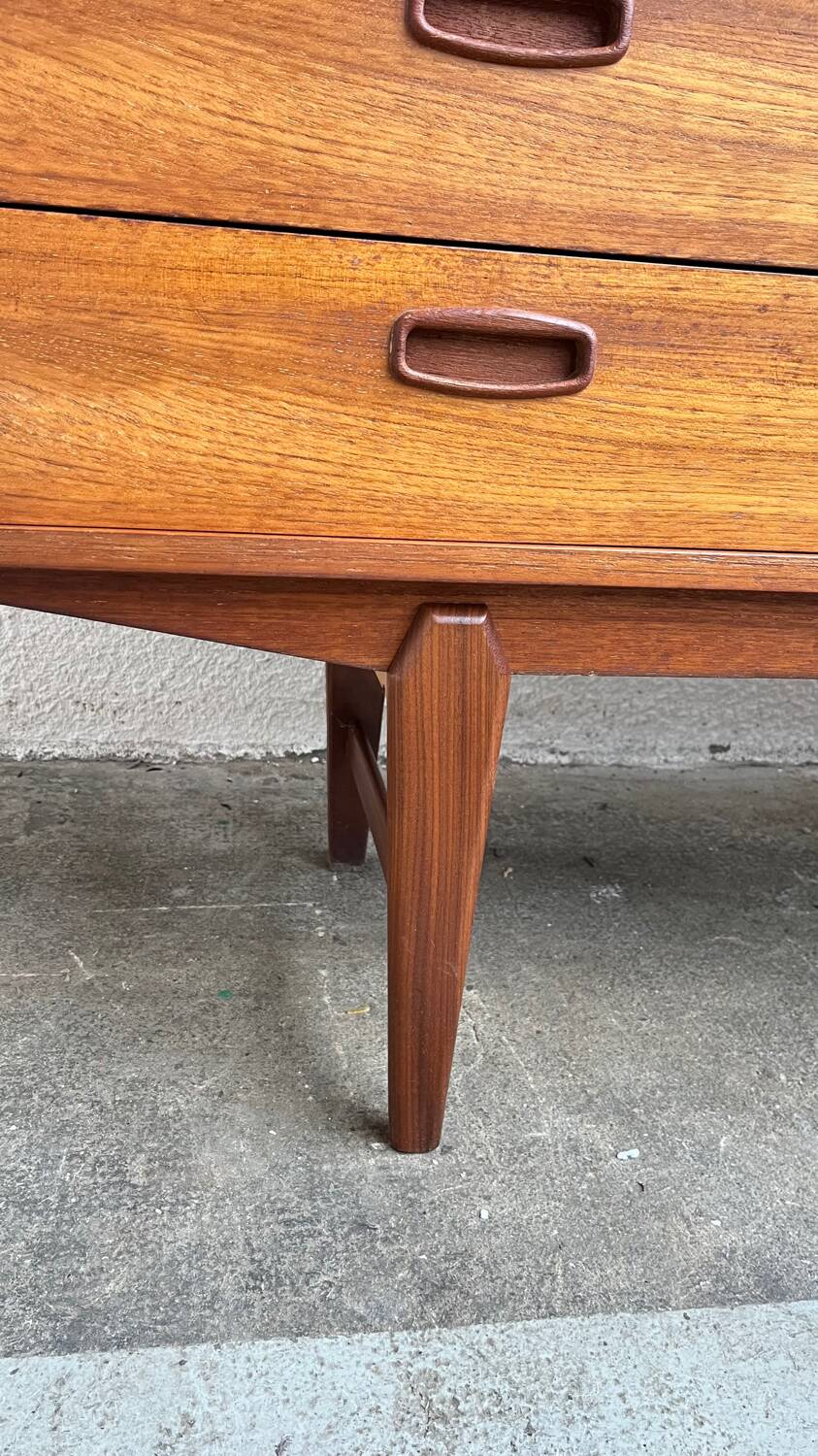 Buffet scandinave en teck années 60
