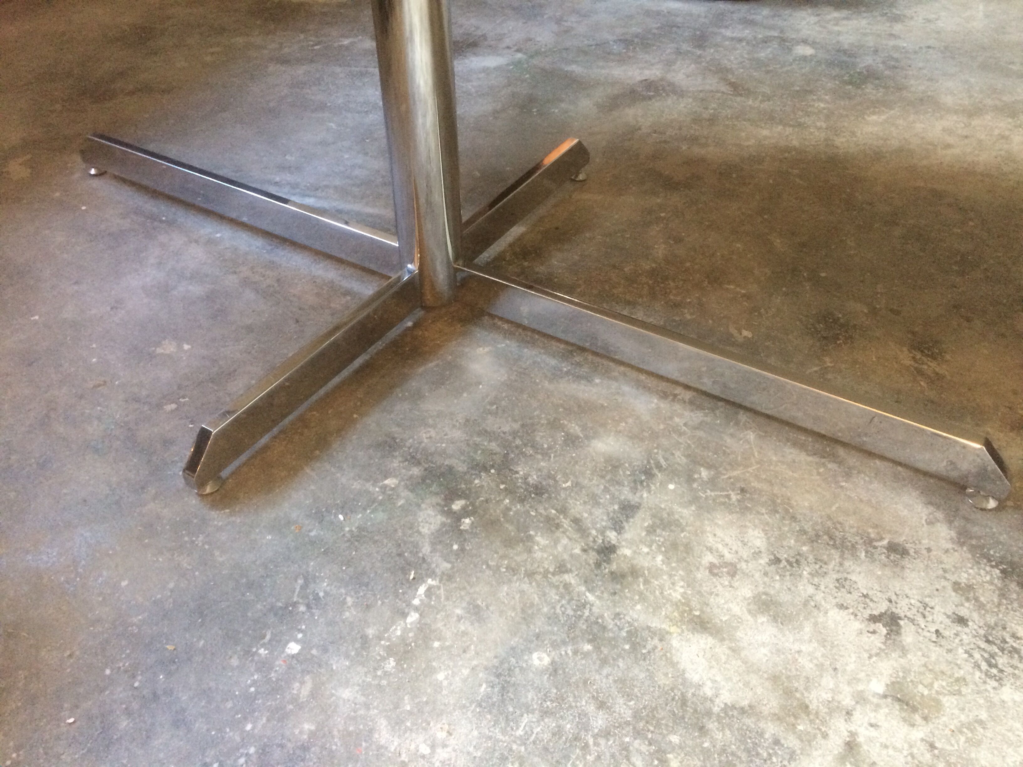 Arabescato marble table Roche-Bobois edition 1970