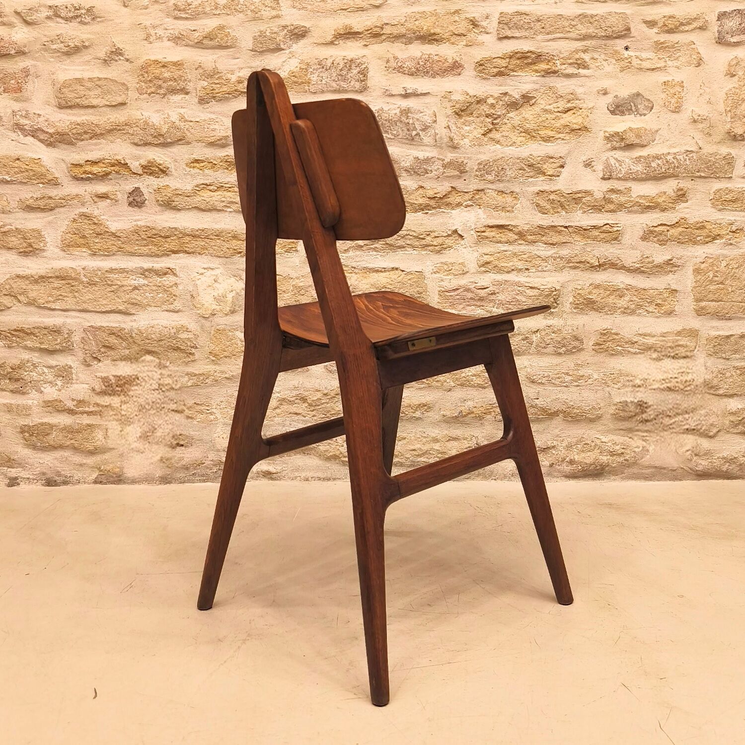 Dismantlable chair by the manufacturer Atelier Saint Sabin, 1950