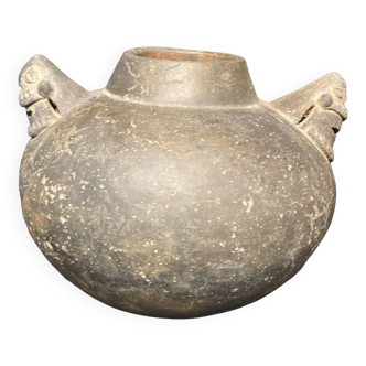 Ethnic art terracotta pot Coclé Panama early 20th century
