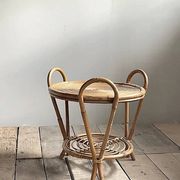 Table d'appoint sculpturale vintage à deux niveaux en rotin avec poignées en boucle, Japon, années 1970