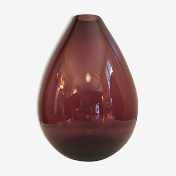 70s purple vase