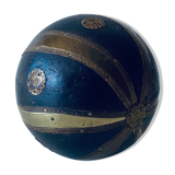 Decorative ball in wood and laion