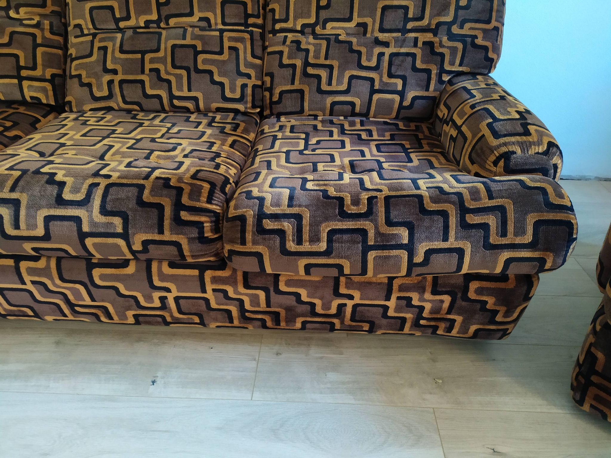 Set vintage sofa bed and 2 armchairs