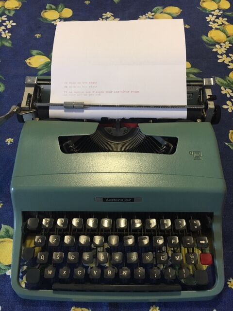 Olivetti typewriter, model Lettera 32