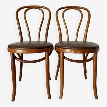 Bistro chairs in wood and skai