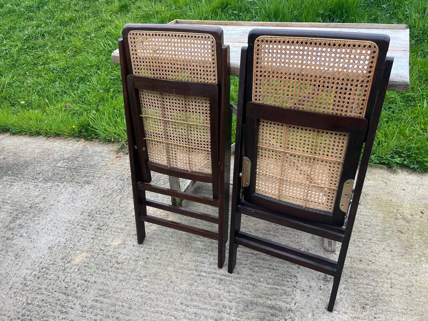 Pair of folding chairs, cane, 70'