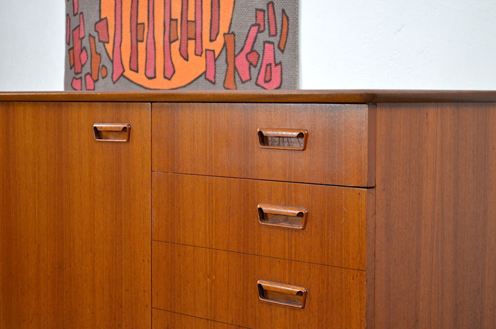 Scandinavian sideboard in vintage teak 1960