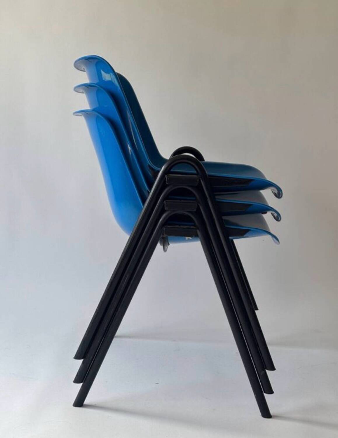 Modus chairs by Osvaldo Borsani 