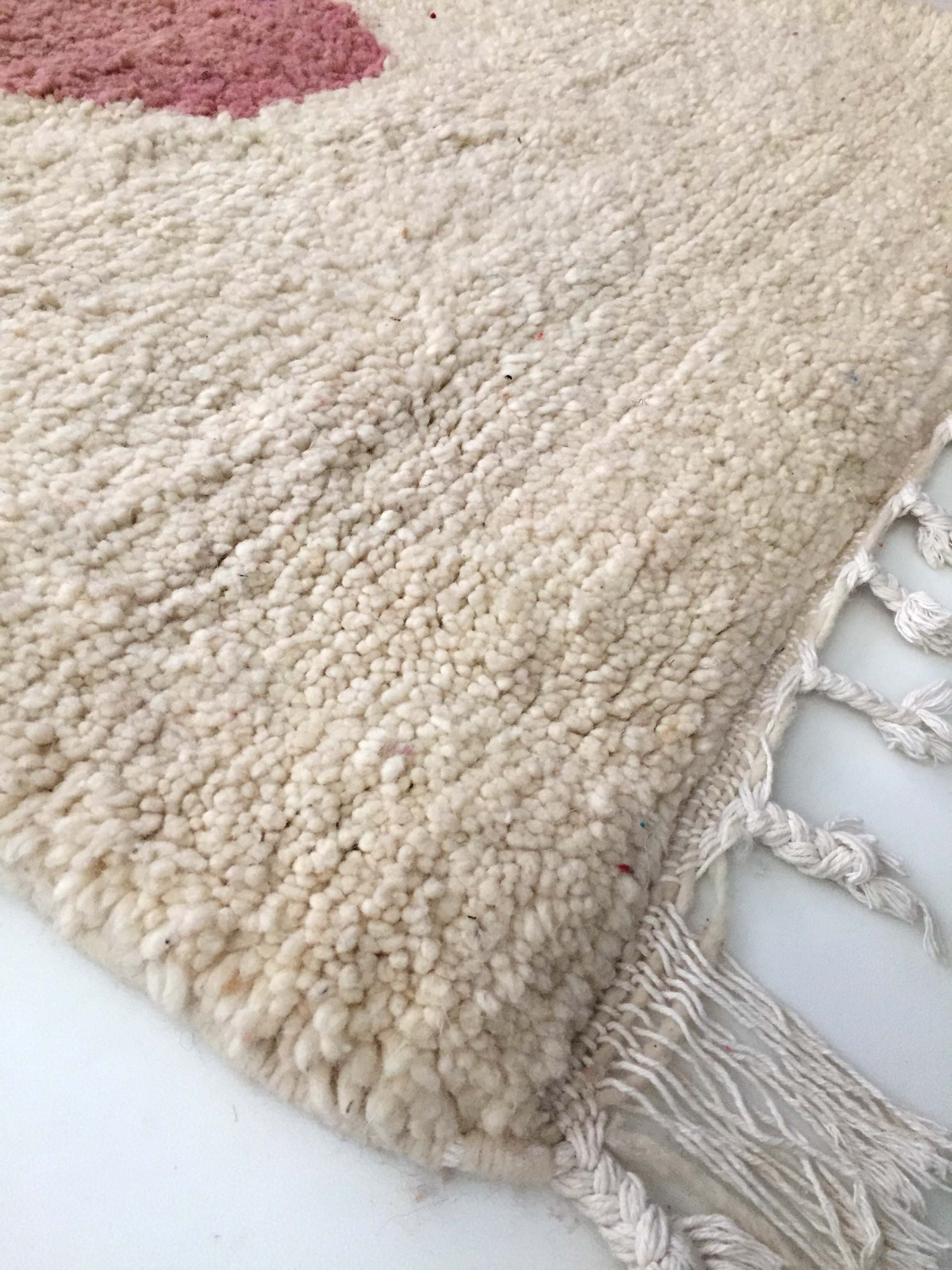 Moroccan Berber carpet Beni Ouarain unbleached with colorful patterns 140x96cm