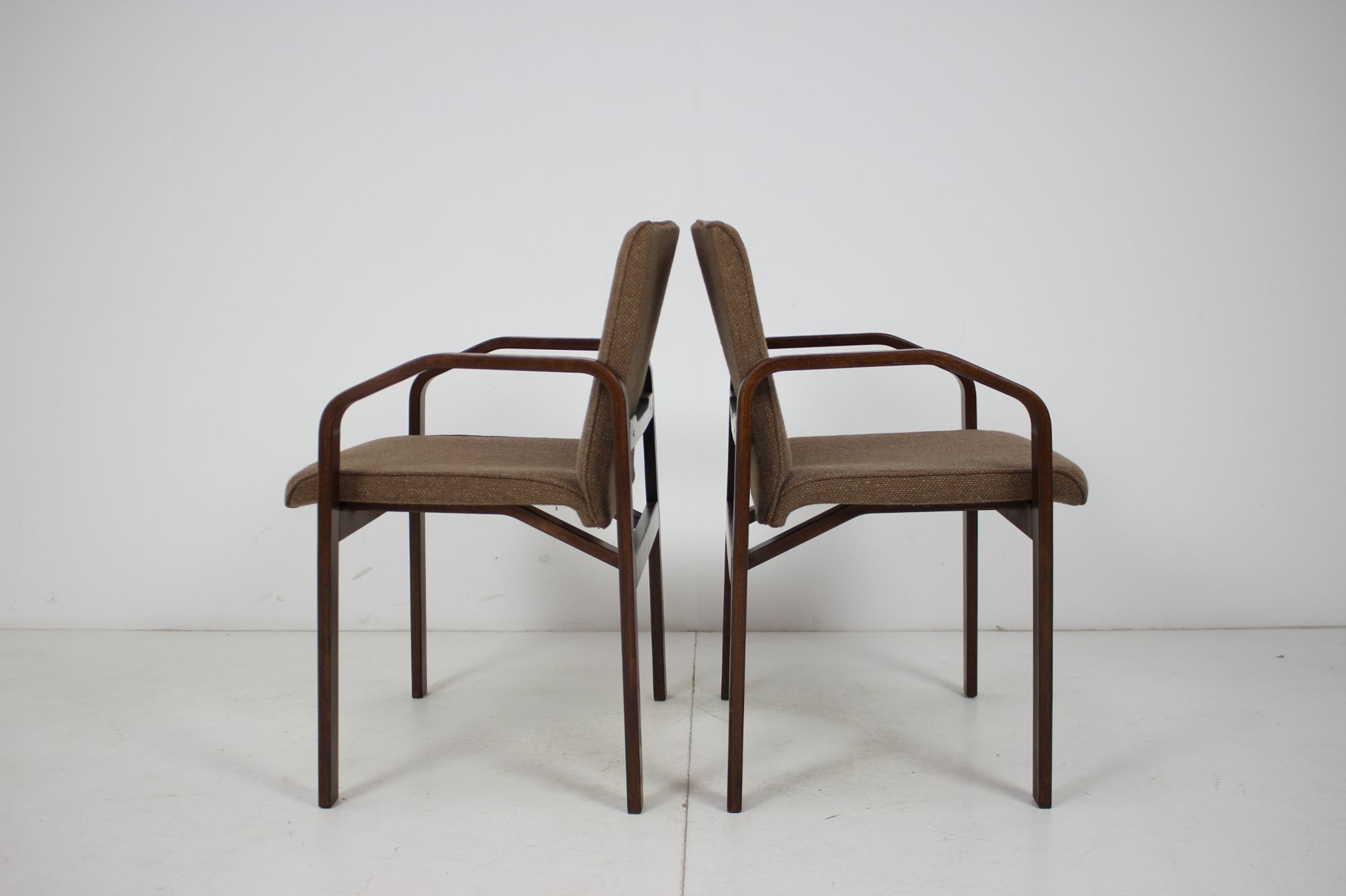 Ensemble de six fauteuils, Ton, Národní podnik Holešov, 1993.