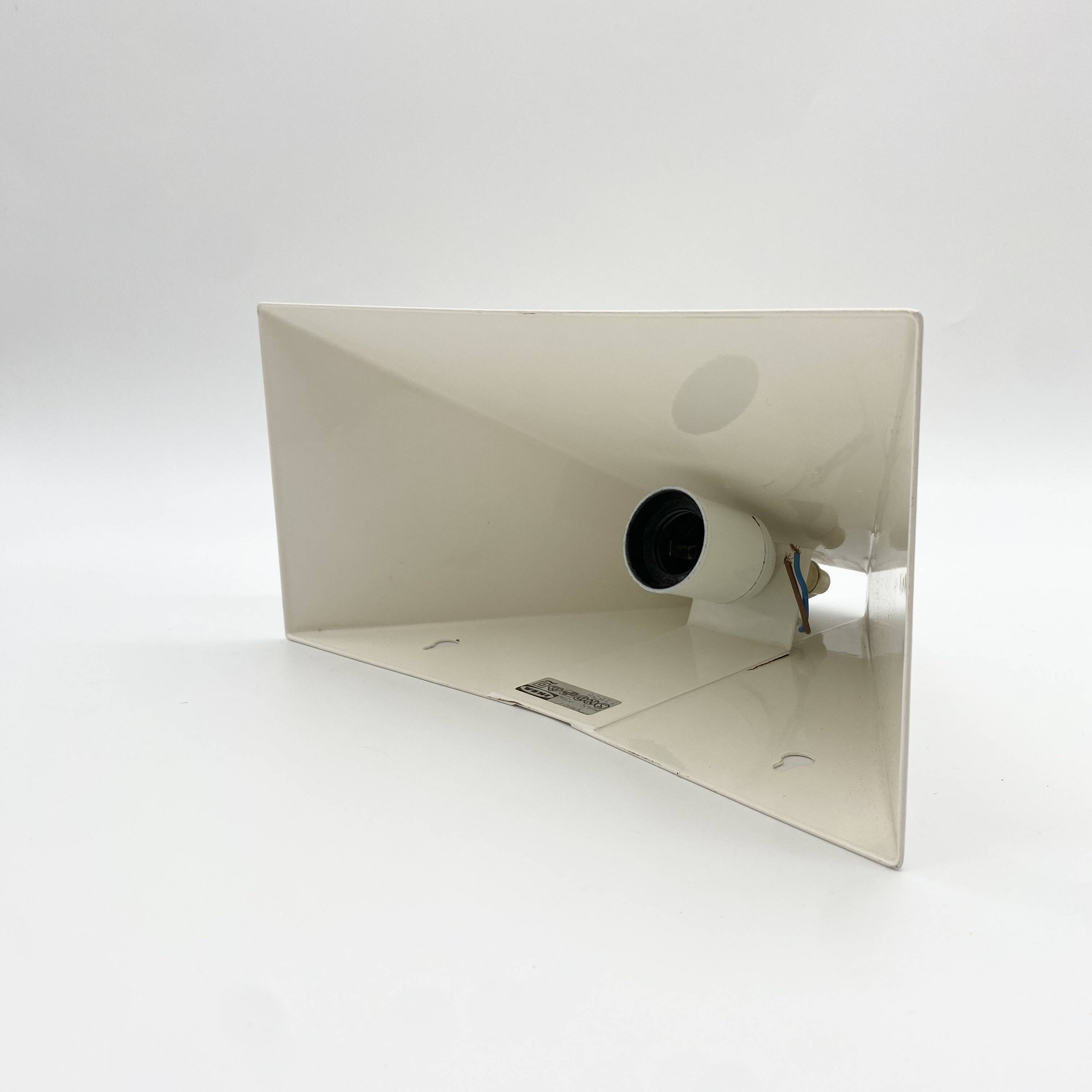 Pair of ikea “v607” wall lamps – 1980s