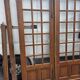 Paire de portes de séparation en chêne petits carreaux XXe