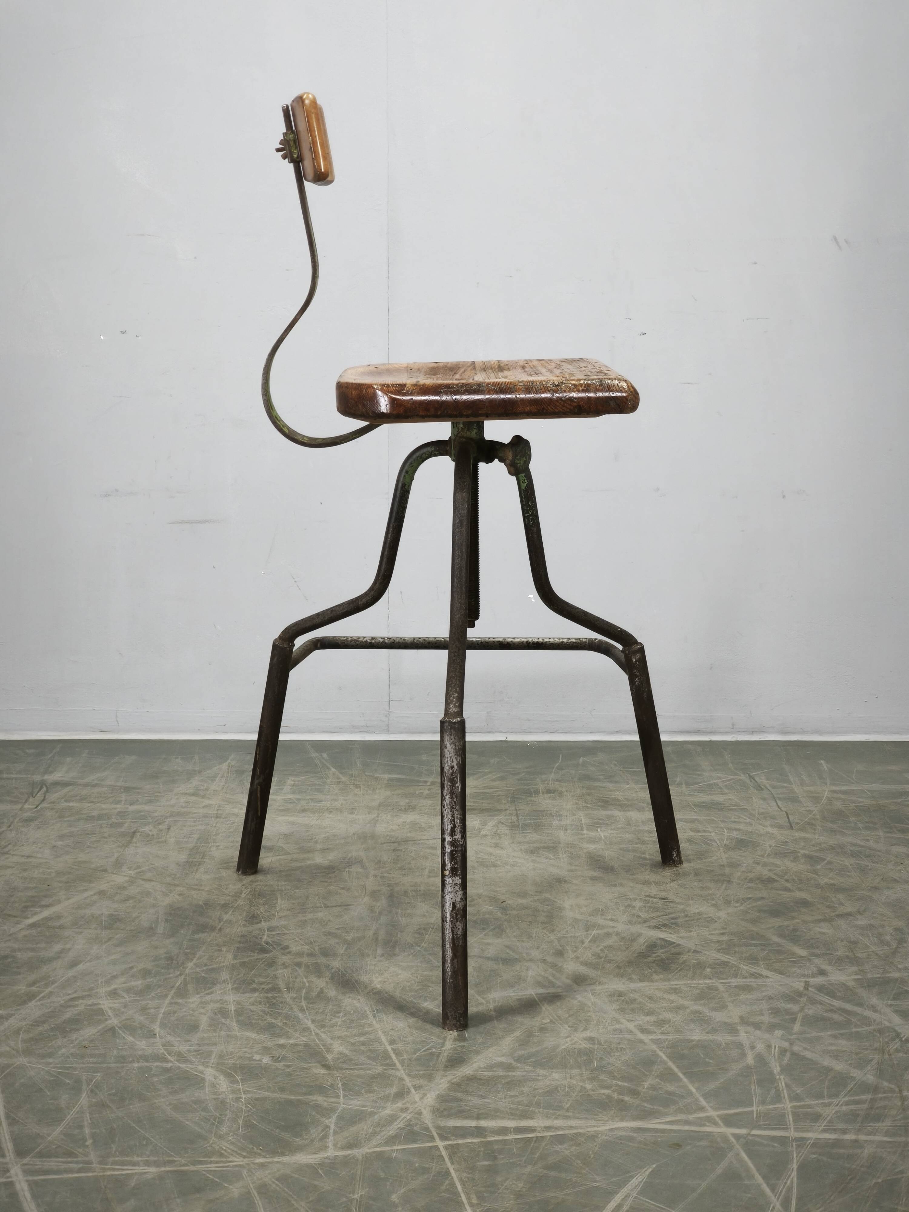 1940s Czechoslovak Industrial Height Adjustable Swivel Workshop Chair