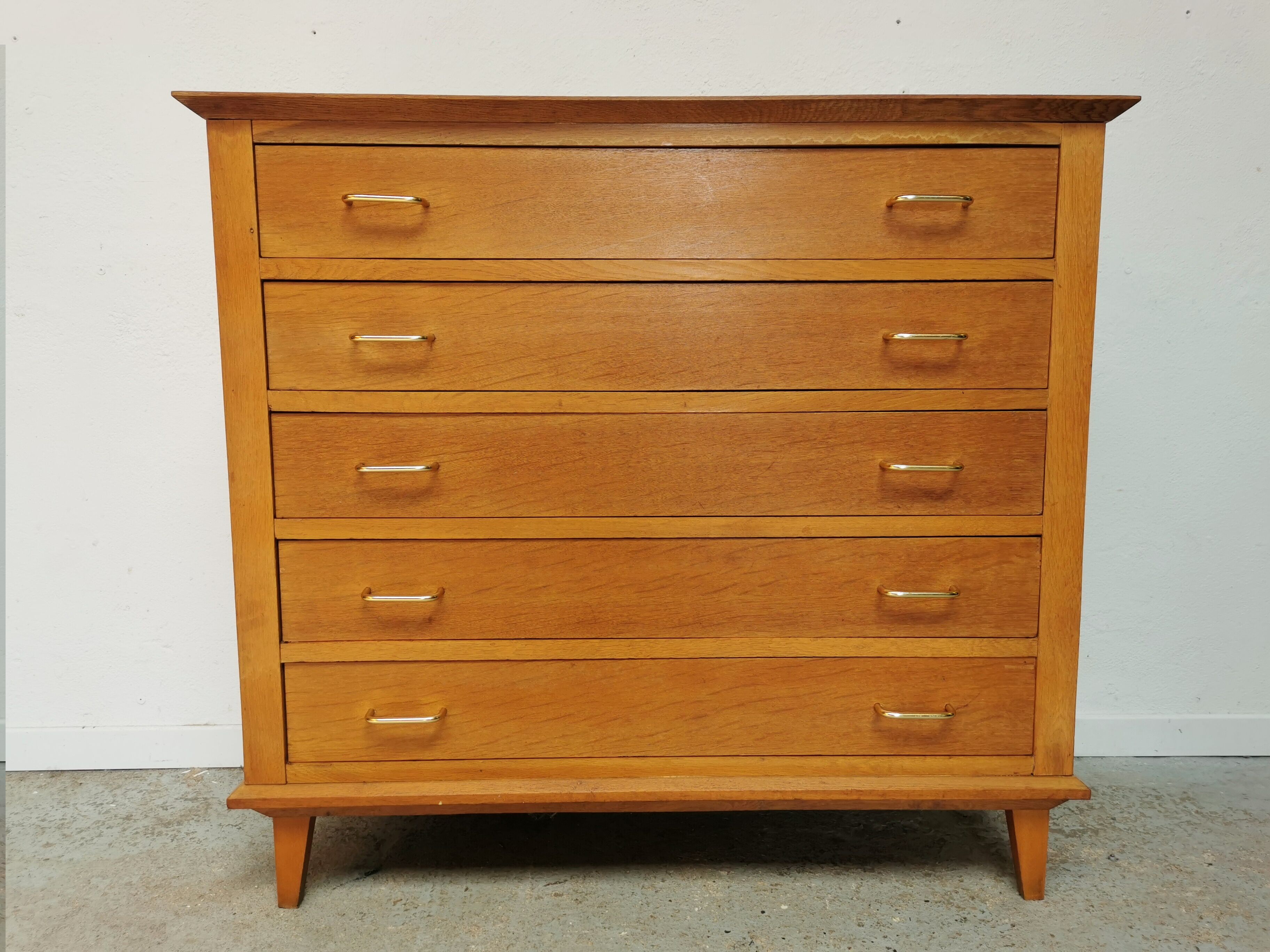 Commode vintage
