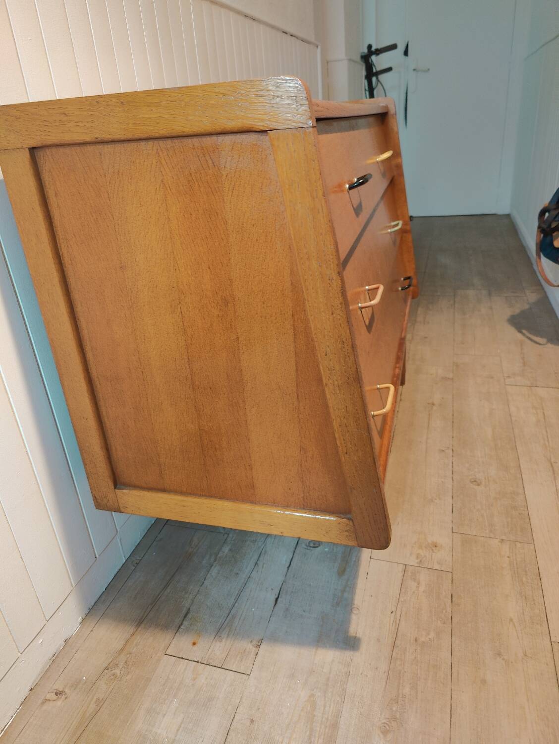 Vintage 1950 oak chest of drawers with pyramidal drawers