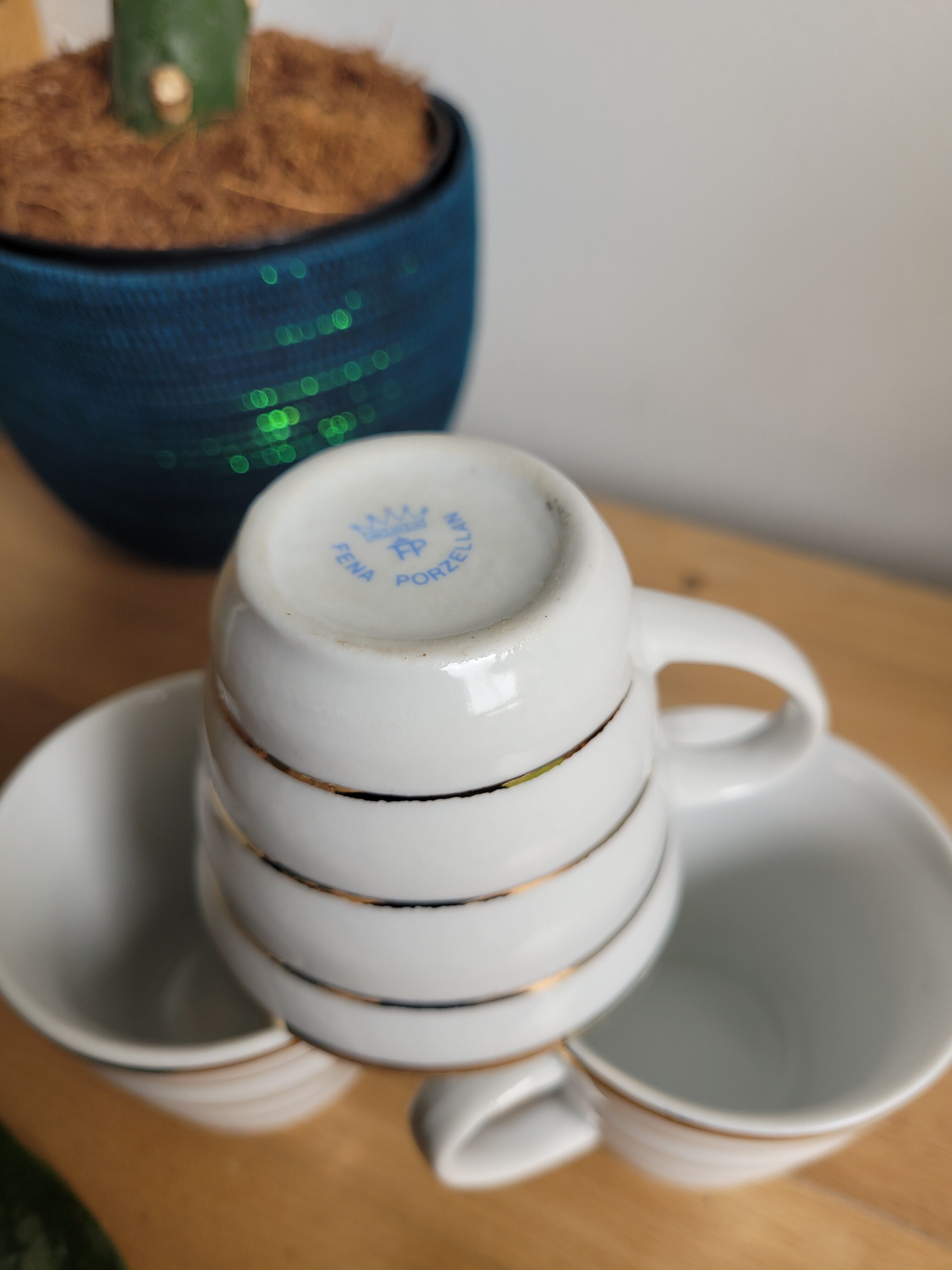 3 porcelain coffee cups bordered gold