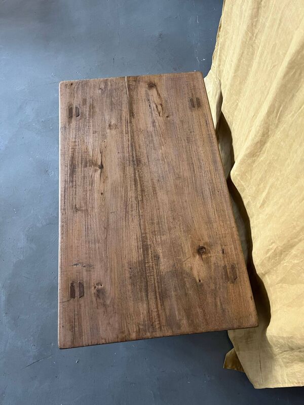 Ancienne table basse en bois d'orme