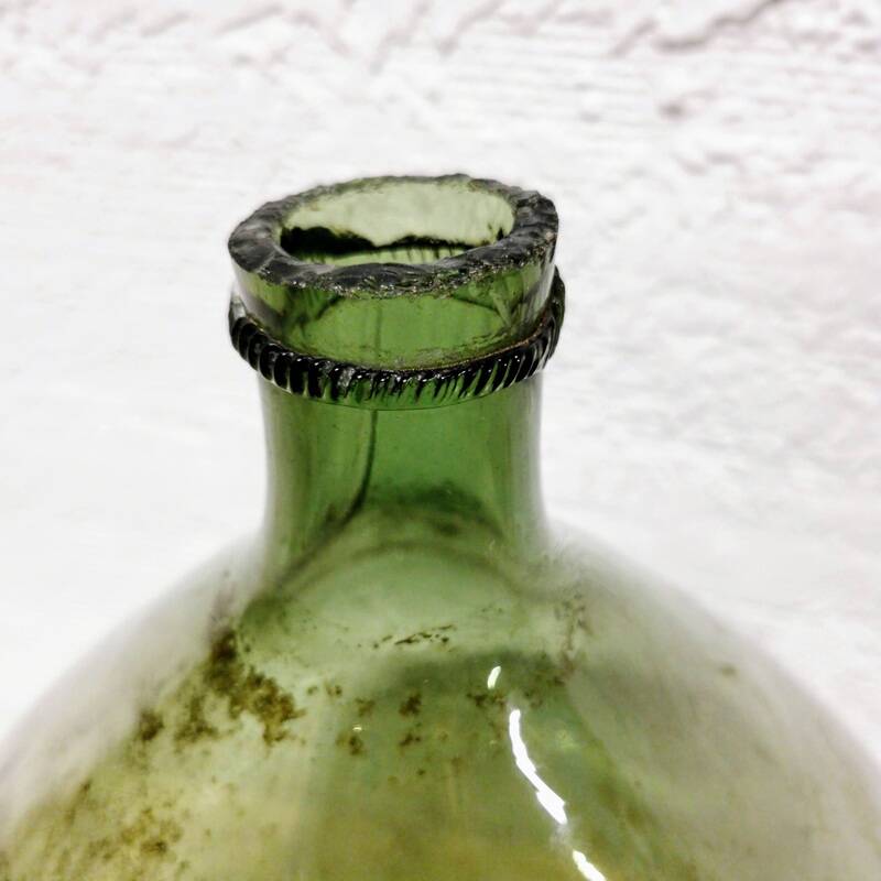 Lady Jeanne green 15 liters in blown glass