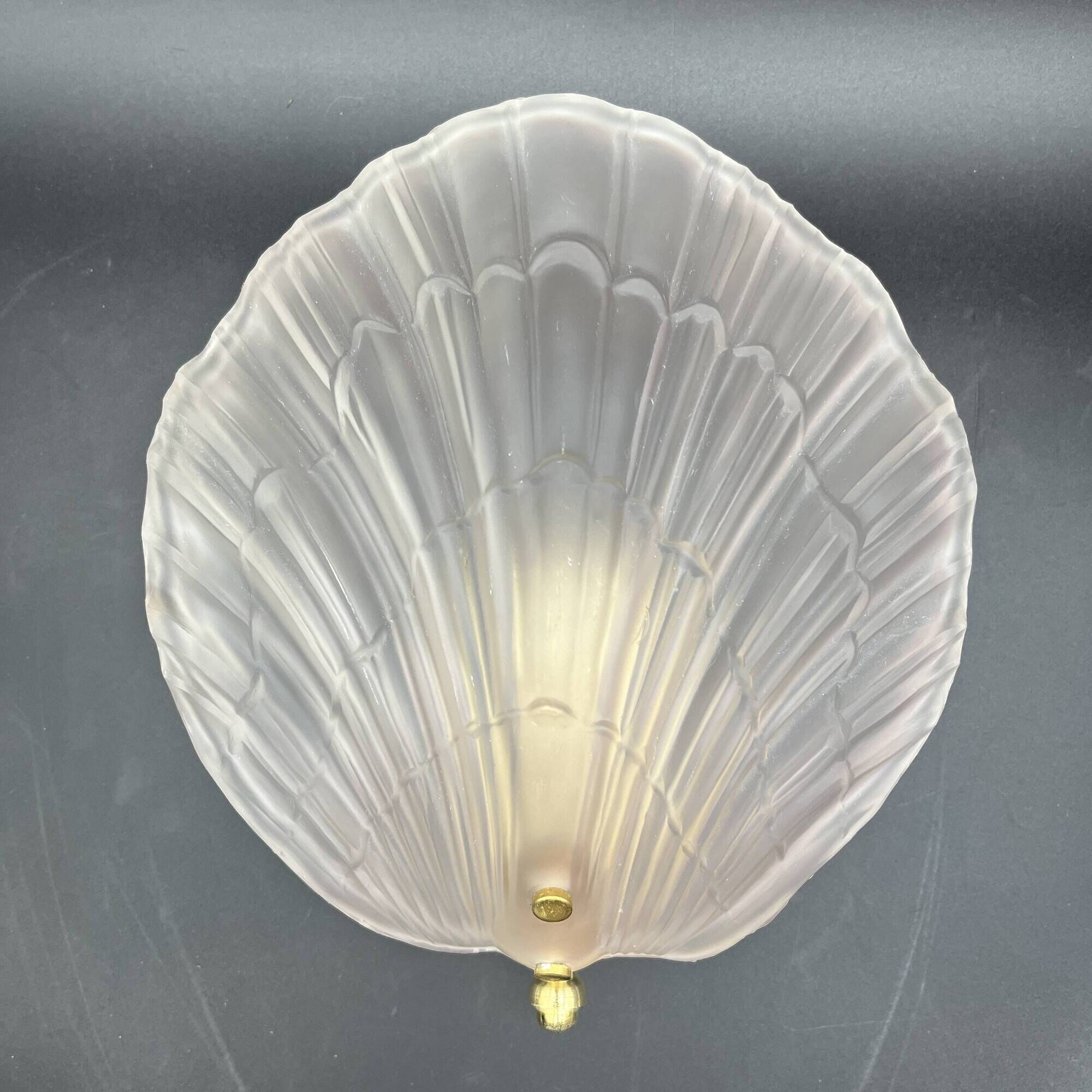 Vintage shell wall light in pink pressed glass and gold steel
