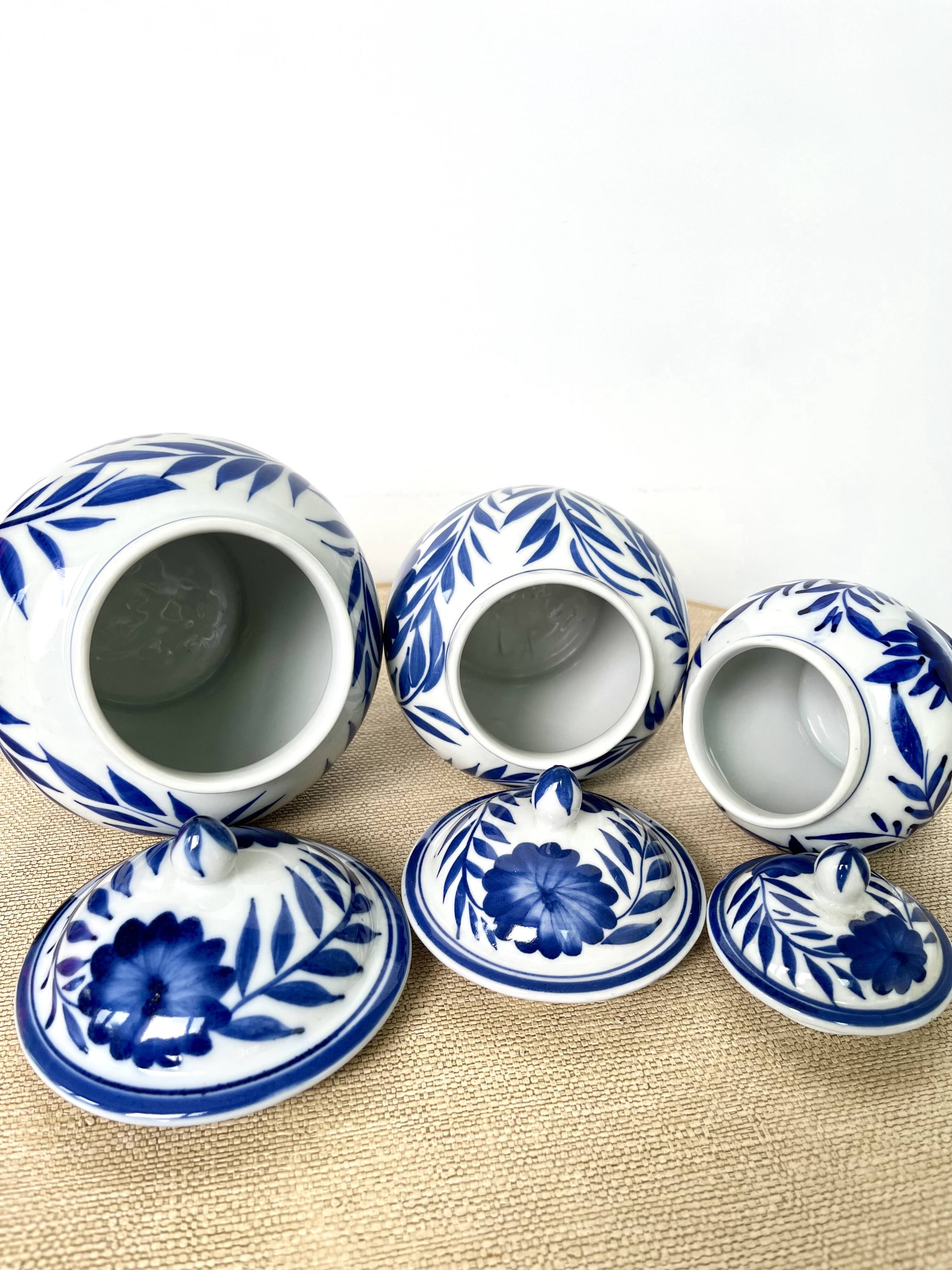 Covered pots porcelain sweet jars