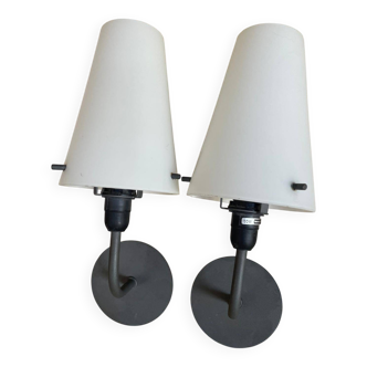 2 Appliques Murales  abat- jour en verre opale  blanc