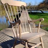 Rocking chair in raw beech