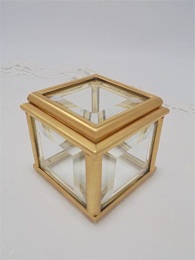 Small jewelry box